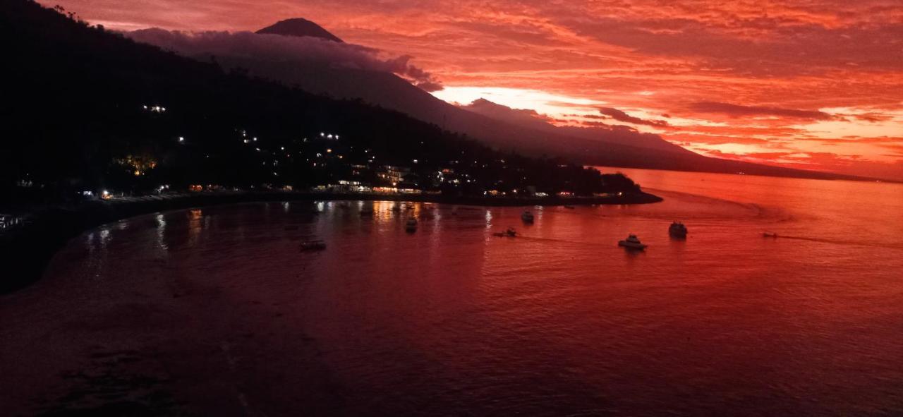 Khrisna Sunrise Homestay Tulamben Exteriör bild