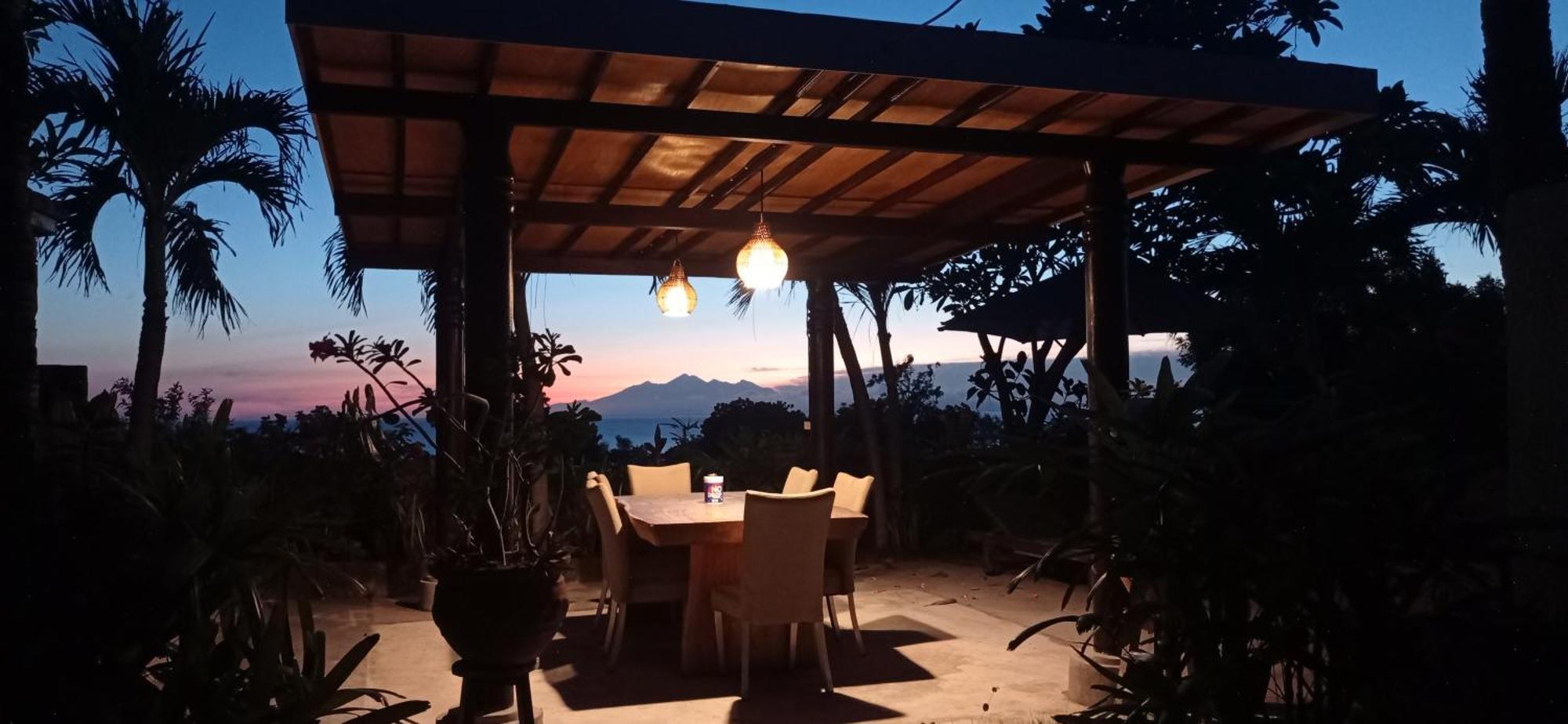 Khrisna Sunrise Homestay Tulamben Exteriör bild