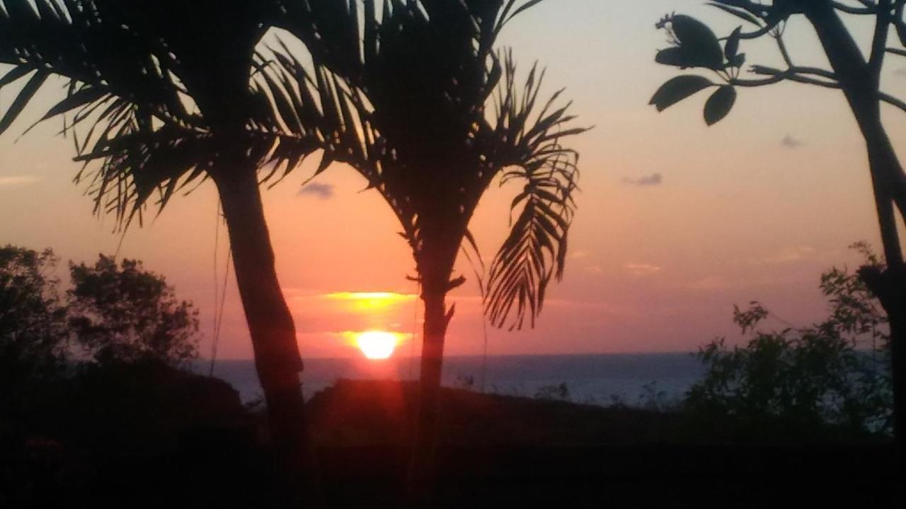 Khrisna Sunrise Homestay Tulamben Exteriör bild