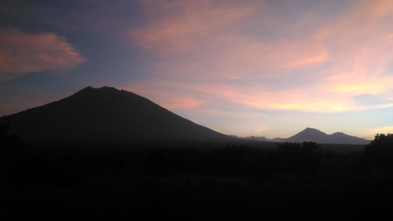 Khrisna Sunrise Homestay Tulamben Exteriör bild