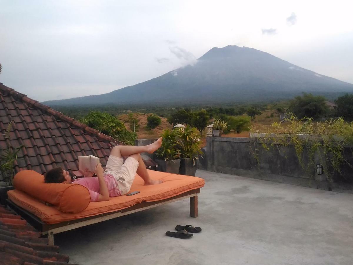 Khrisna Sunrise Homestay Tulamben Exteriör bild