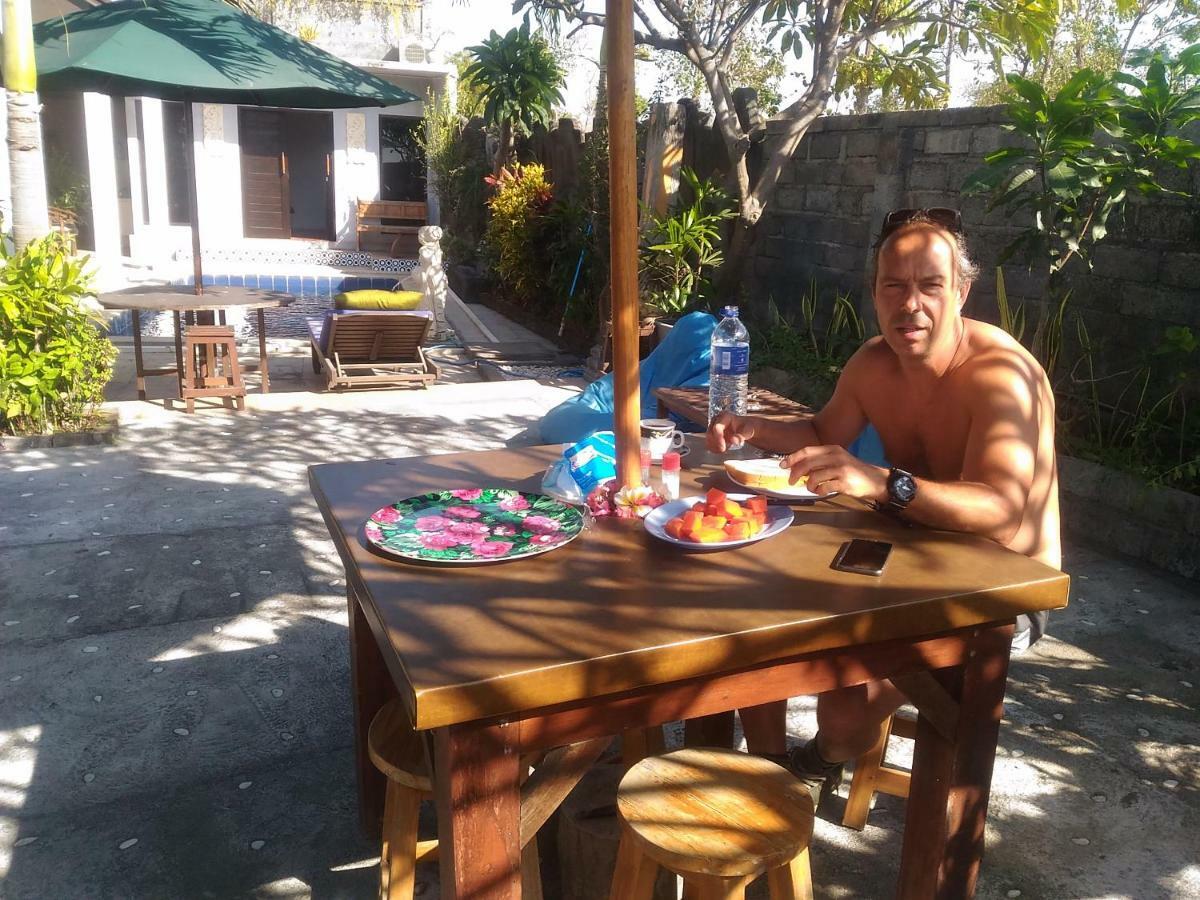 Khrisna Sunrise Homestay Tulamben Exteriör bild