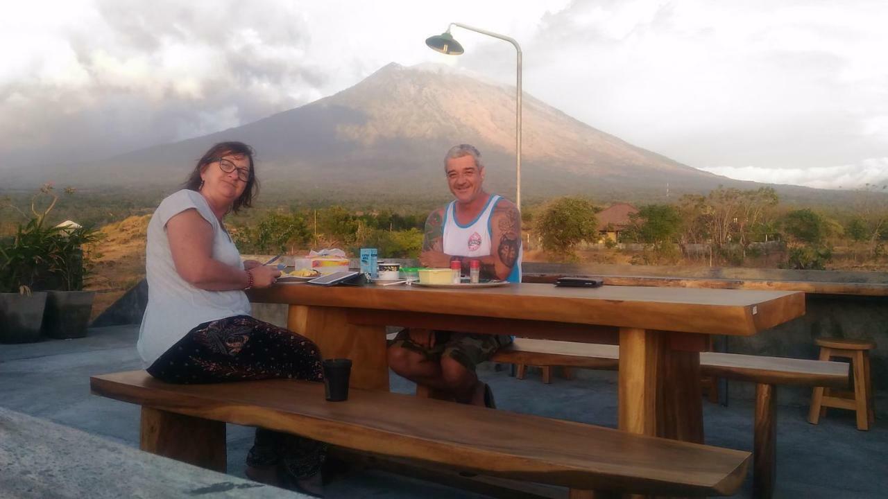 Khrisna Sunrise Homestay Tulamben Exteriör bild